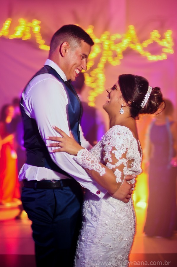 Pista de dança de casamento no Salão Ares - Abrigo do Marinheiro na ilha das flores em São Gonçalo