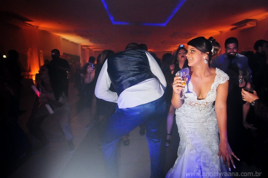 Pista de dança de casamento no Salão Ares - Abrigo do Marinheiro na ilha das flores em São Gonçalo