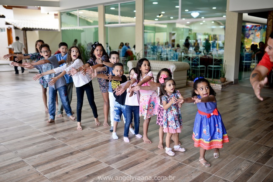 Festa da galinha pintadinha, realizada na casa de festas M&R premium em Maricá, com animação de Animaniacs