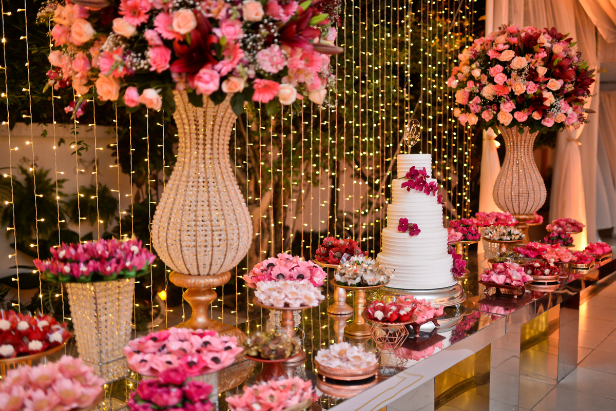 Decoração de aniversário de 15 anos realizado no salão de festas Carpe Diem em Niterói RJ