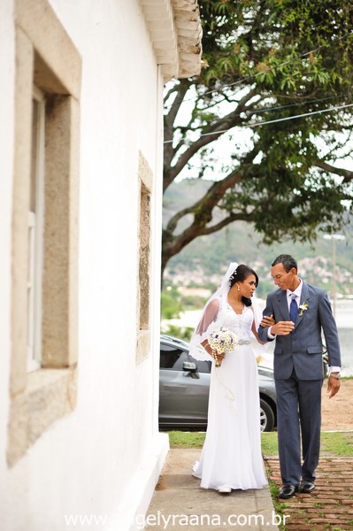 Vestido Noiva lindo, Mercure Orizzonte, Casório de dia, Casamento manhã, Igreja São Francisco, Casamento ao ar livre, Casamento Maricá, Ensaio de Noivos, Angely fotografa, casamento folk
