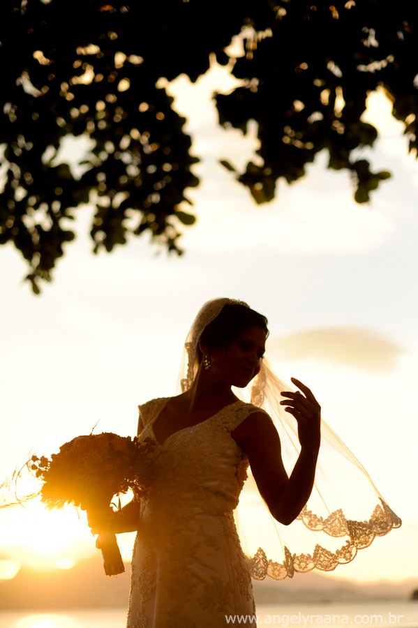 Vestido Noiva lindo, Mercure Orizzonte, Casório de dia, Casamento manhã, Igreja São Francisco, Casamento ao ar livre, Casamento Maricá, Ensaio de Noivos, Angely fotografa