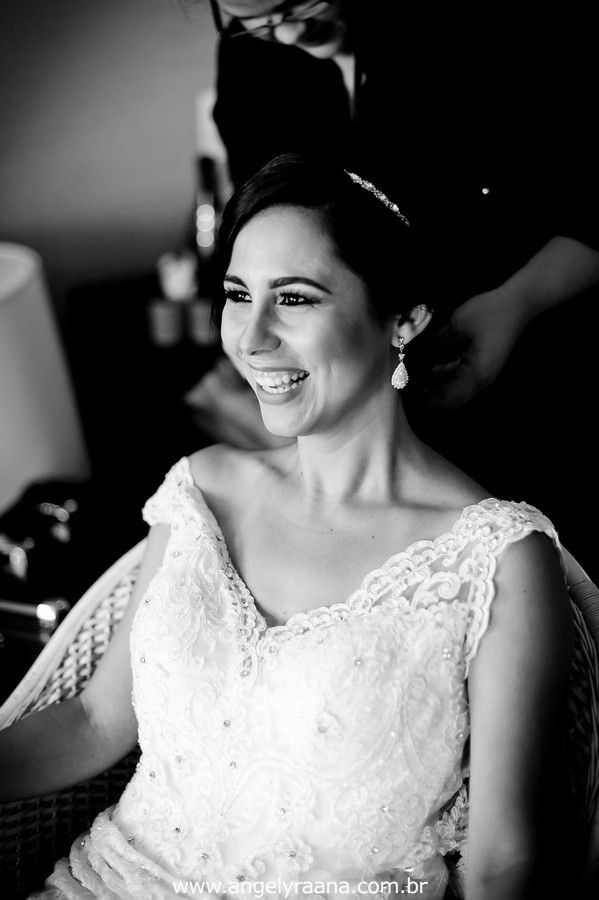 vestido de noiva lindo, casamento rj, casamento maricá, sheraton hotel, casamento dos sonhos, melhor fotografa de casamento niterói, igreja são pedro, aberema 7, noiva carioca, making off