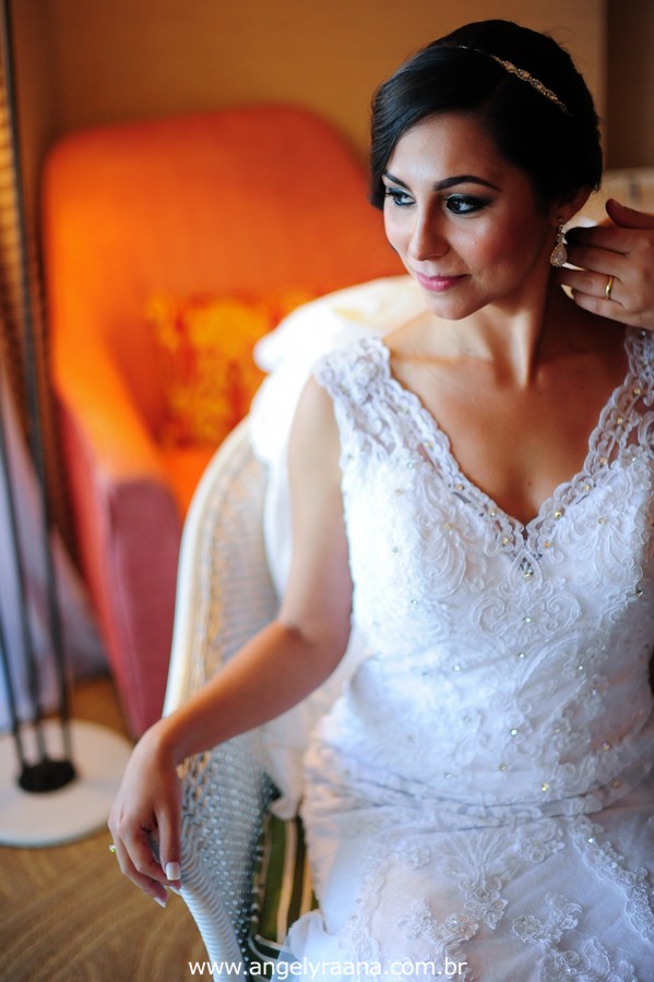 vestido de noiva lindo, casamento rj, casamento maricá, sheraton hotel, casamento dos sonhos, melhor fotografa de casamento niterói, igreja são pedro, aberema 7, noiva carioca (1)