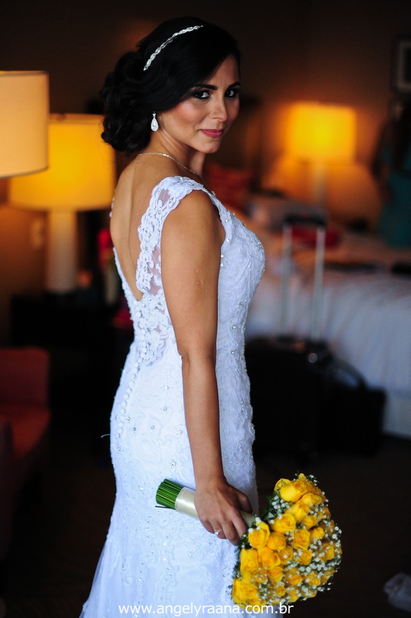 vestido de noiva lindo, casamento rj, casamento maricá, sheraton hotel, casamento dos sonhos, melhor fotografa de casamento niterói, igreja são pedro, aberema 7, noiva carioca (1)