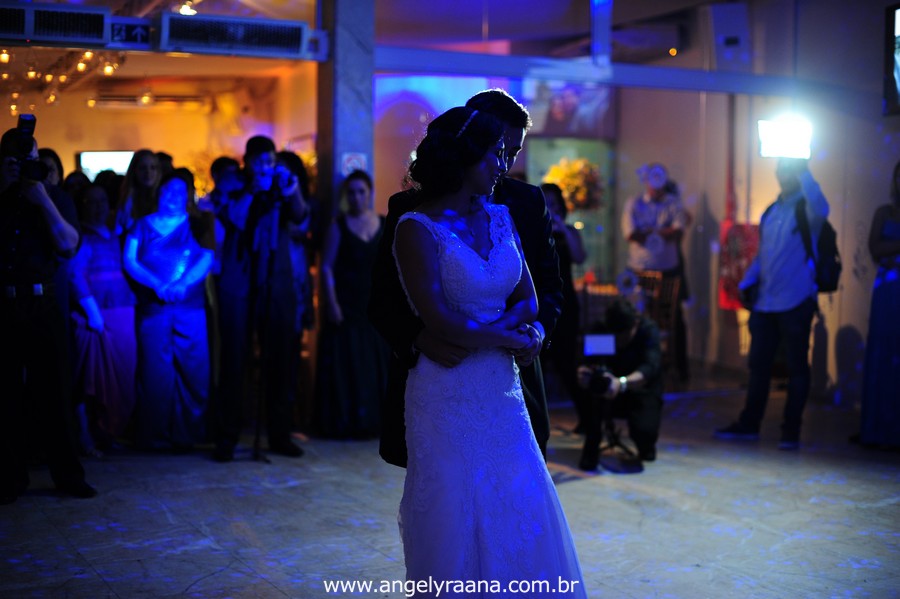 vestido de noiva lindo, casamento rj, casamento maricá, sheraton hotel, casamento dos sonhos, melhor fotografa de casamento niterói, igreja são pedro, aberema 7, noiva carioca (1)
