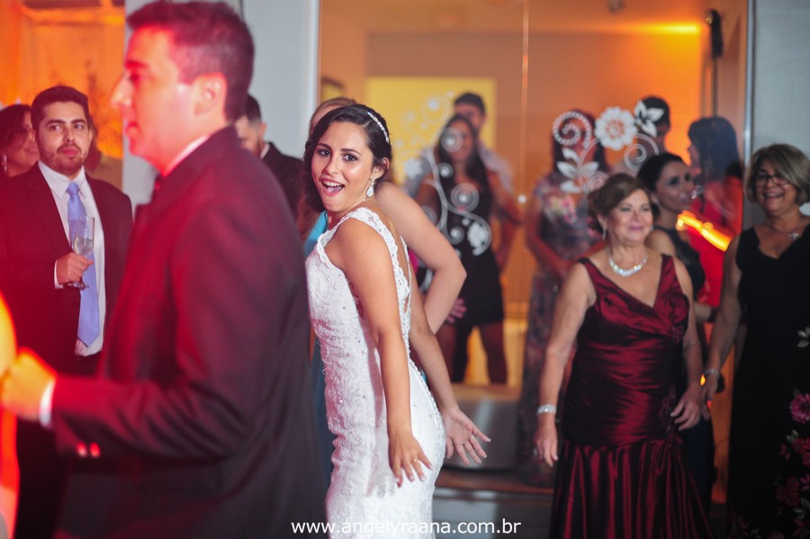 vestido de noiva lindo, casamento rj, casamento maricá, sheraton hotel, casamento dos sonhos, melhor fotografa de casamento niterói, igreja são pedro, aberema 7, noiva carioca (1)