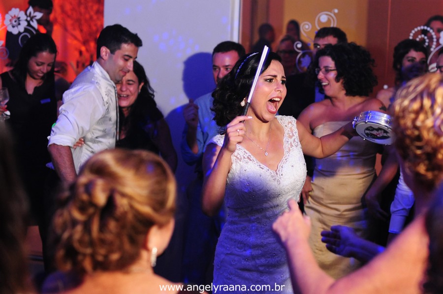 vestido de noiva lindo, casamento rj, casamento maricá, sheraton hotel, casamento dos sonhos, melhor fotografa de casamento niterói, igreja são pedro, aberema 7, noiva carioca (1)
