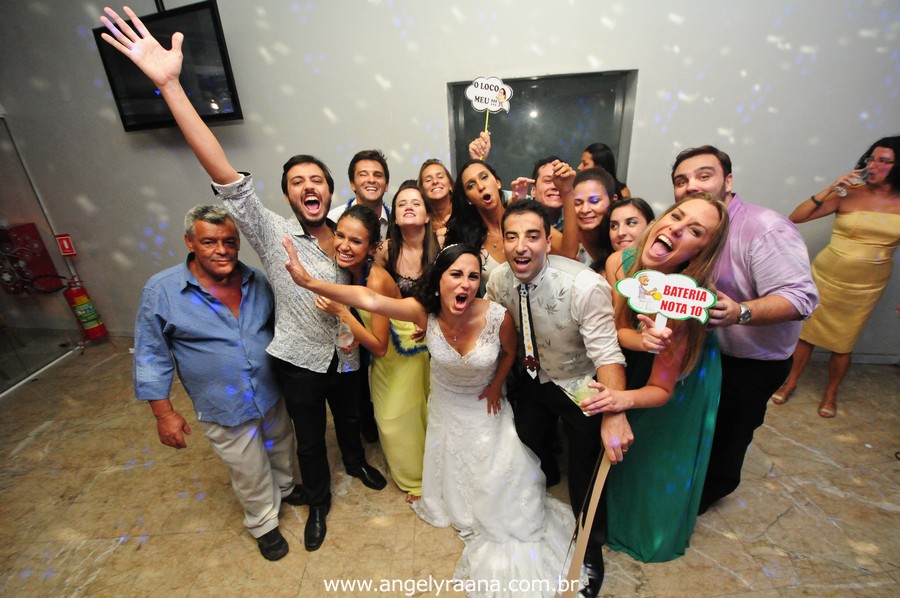 vestido de noiva lindo, casamento rj, casamento maricá, sheraton hotel, casamento dos sonhos, melhor fotografa de casamento niterói, igreja são pedro, aberema 7, noiva carioca (1)