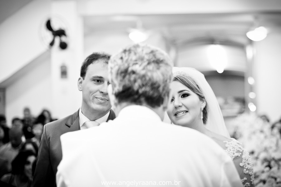 Cerimônia de casamento realizada na Capela Imperial Imaculada Conceição – Ilha do Governador, com estilo fotojornalismo