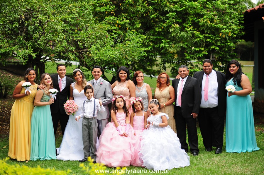 padrinhos de  casamento realizado de dia no jardim do garden Vip São Gonçalo