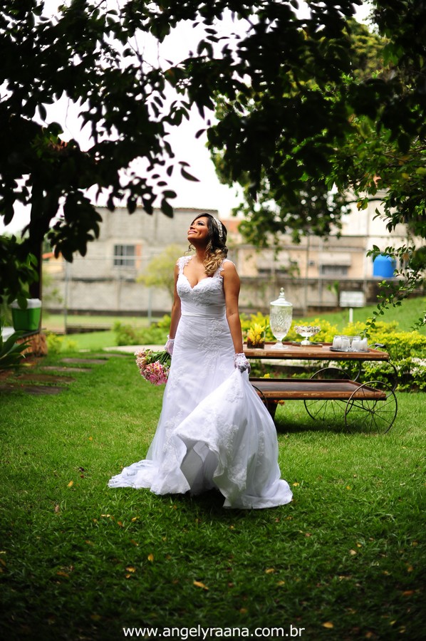 makking off da noiva do casamento de dia realizado no jardim garden Vip São Gonçalo