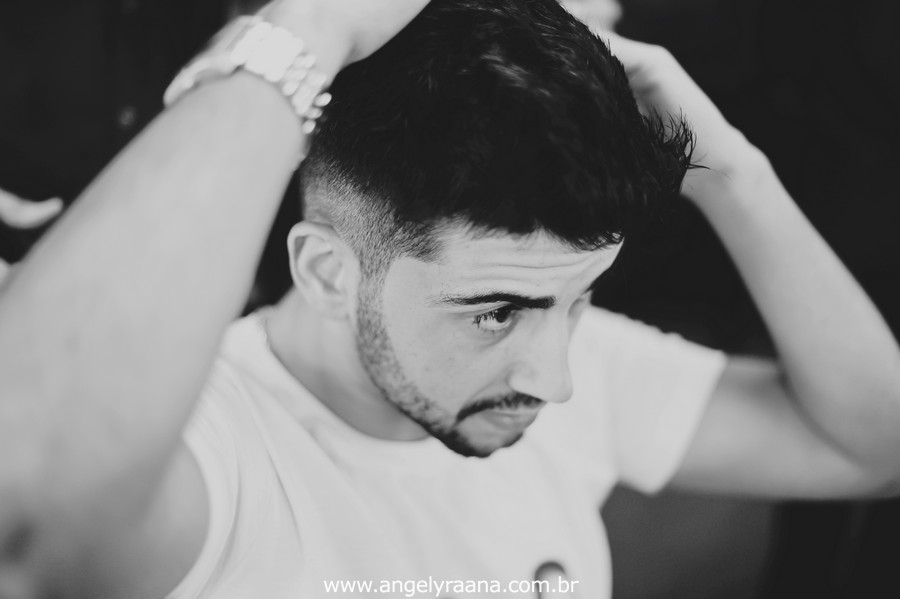 Making off Noivo no barber shop em Niterói -RJ fotografado por angely ráana fotografias cortando o cabelo
