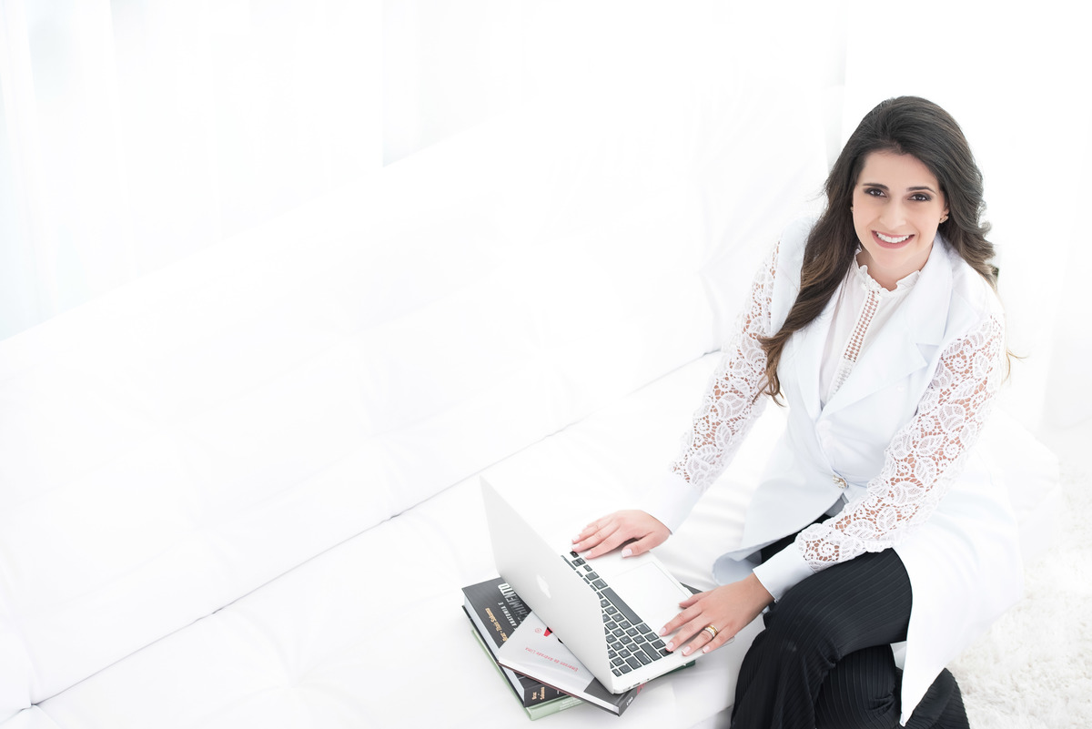 Fotos de Perfil Profissional, Retrato Profissional, Fotos corporativas, Fotos Estúdio, Foto para Linkedin, Foto para Facebook, Foto para Site, Foto Médico, Foto médica, Foto Portfólio, Foto Dra.