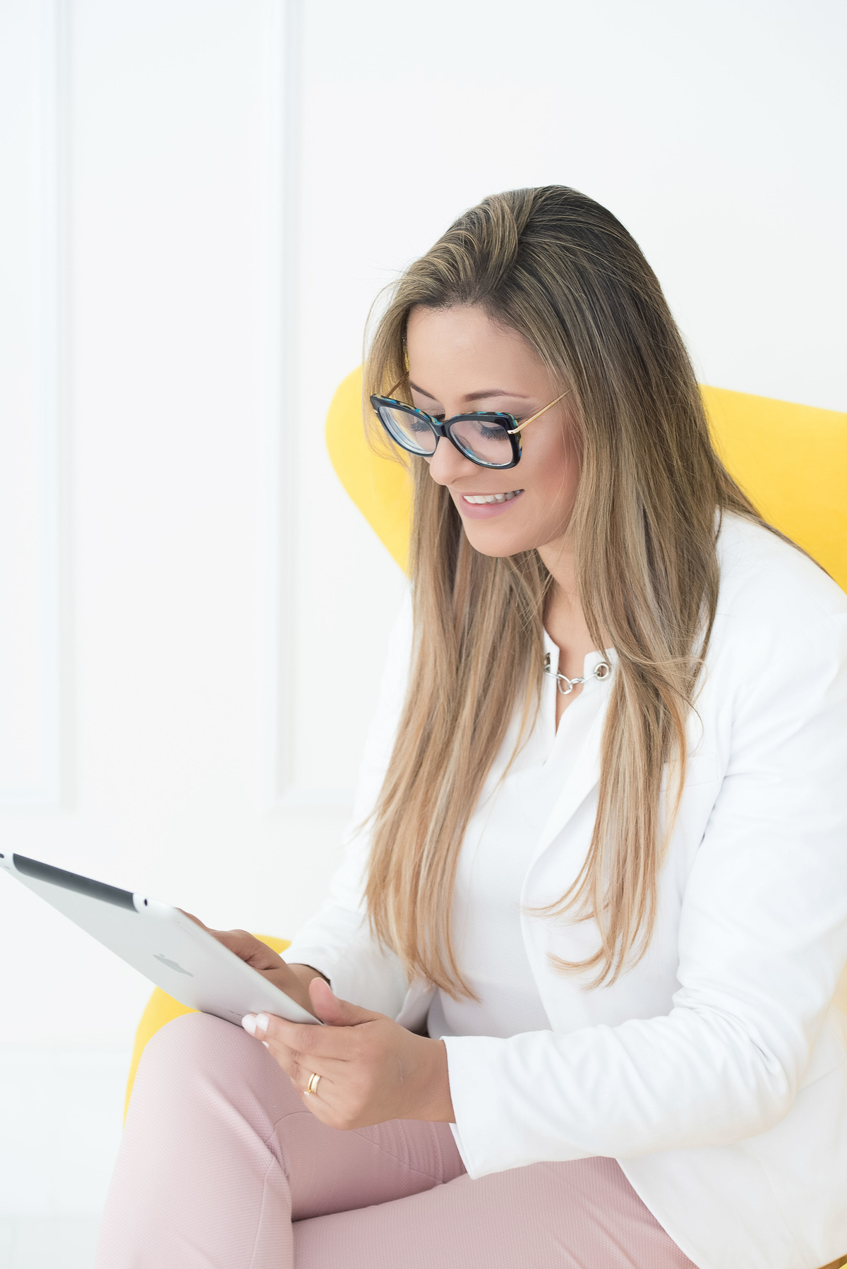 Fotos de Perfil Profissional, Retrato Profissional, Fotos corporativas, Fotos Estúdio, Foto para Linkedin, Foto para Facebook, Foto para Site 