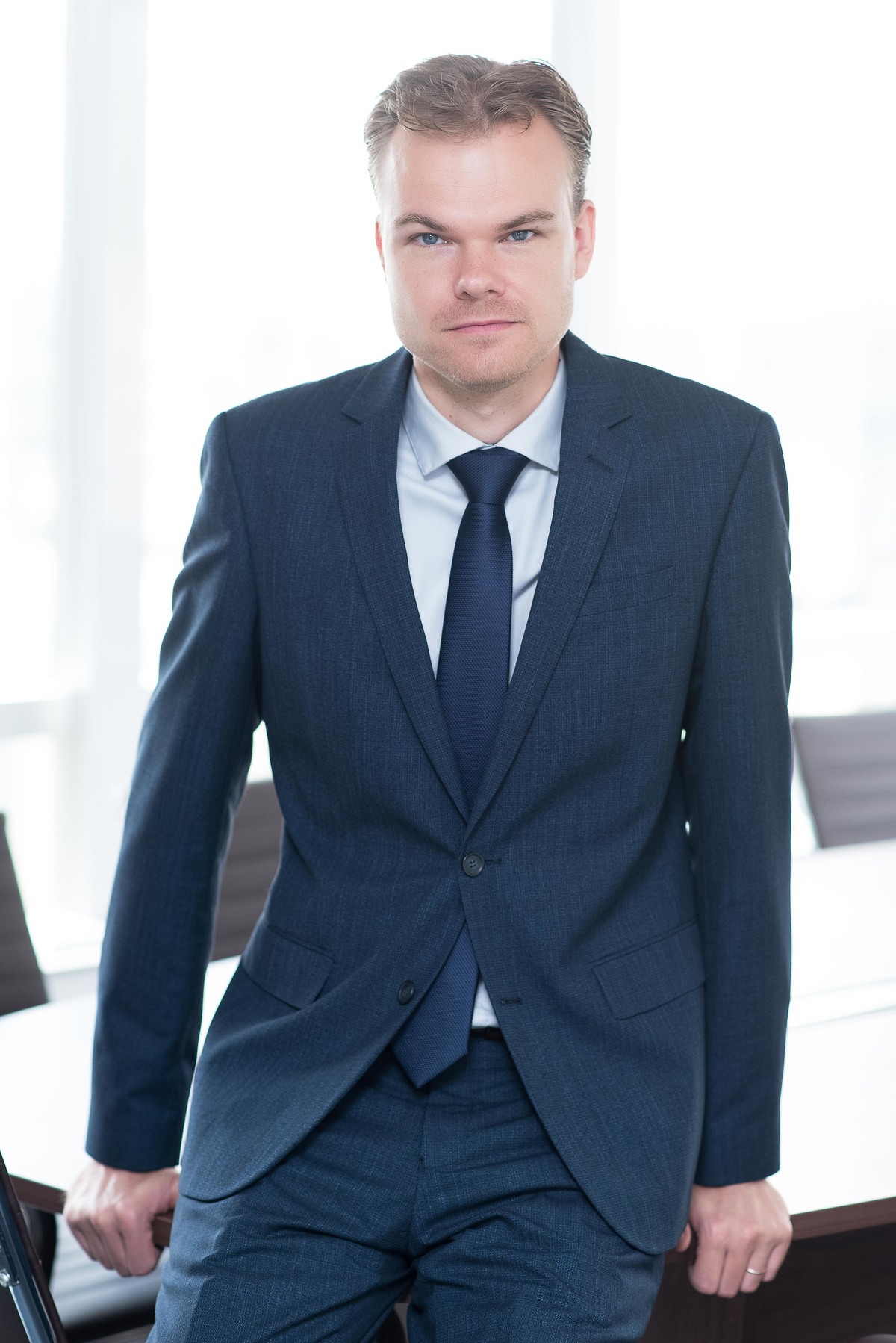 Fotos perfil profissional, estúdio, fotos empresa, fotos escritório, foto são paulo, estúdio fotográfico, fotos em grupo, fotos linkedin, fotos profissionais corporativas, fotografia empresarial, fotografia empresários