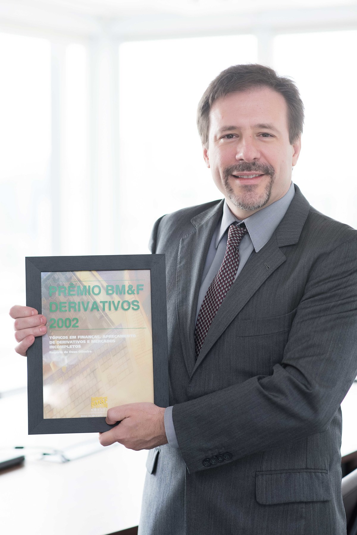 Fotos perfil profissional, estúdio, fotos empresa, fotos escritório, foto são paulo, estúdio fotográfico, fotos em grupo, fotos linkedin, fotos profissionais corporativas, fotografia empresarial, fotografia empresários