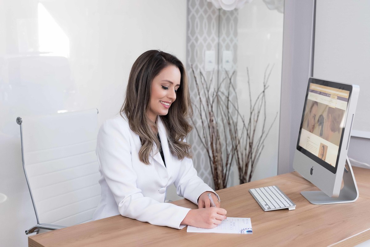 médico, médica, fotos médico, retrato profissional médico, perfil profissional médico, fotos profissionais, consultório médico, fotos oftalmologista