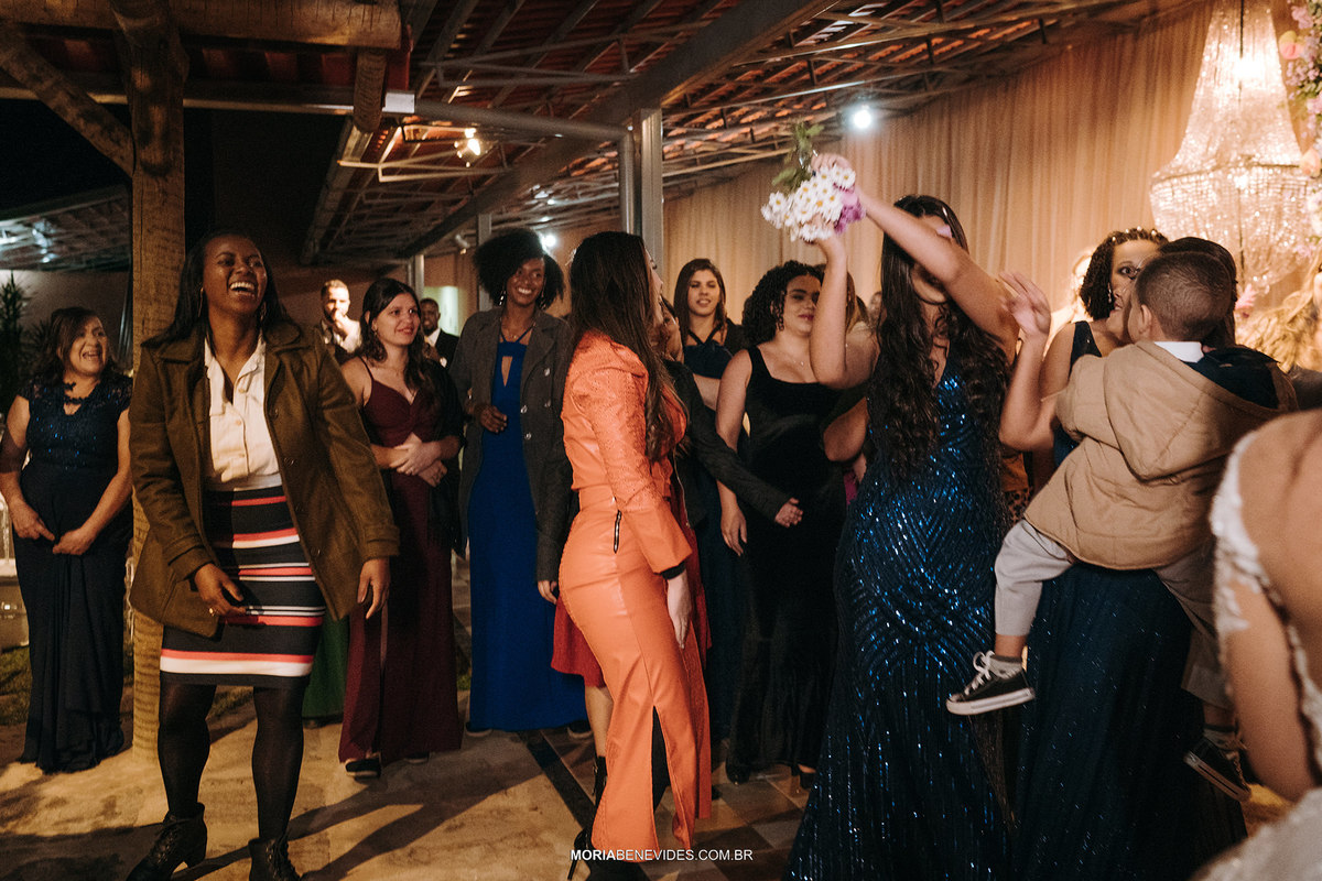 Fotografia de Casamento - Sítio Encanto das Águas - São Domingos Do Prata/Minas Gerais