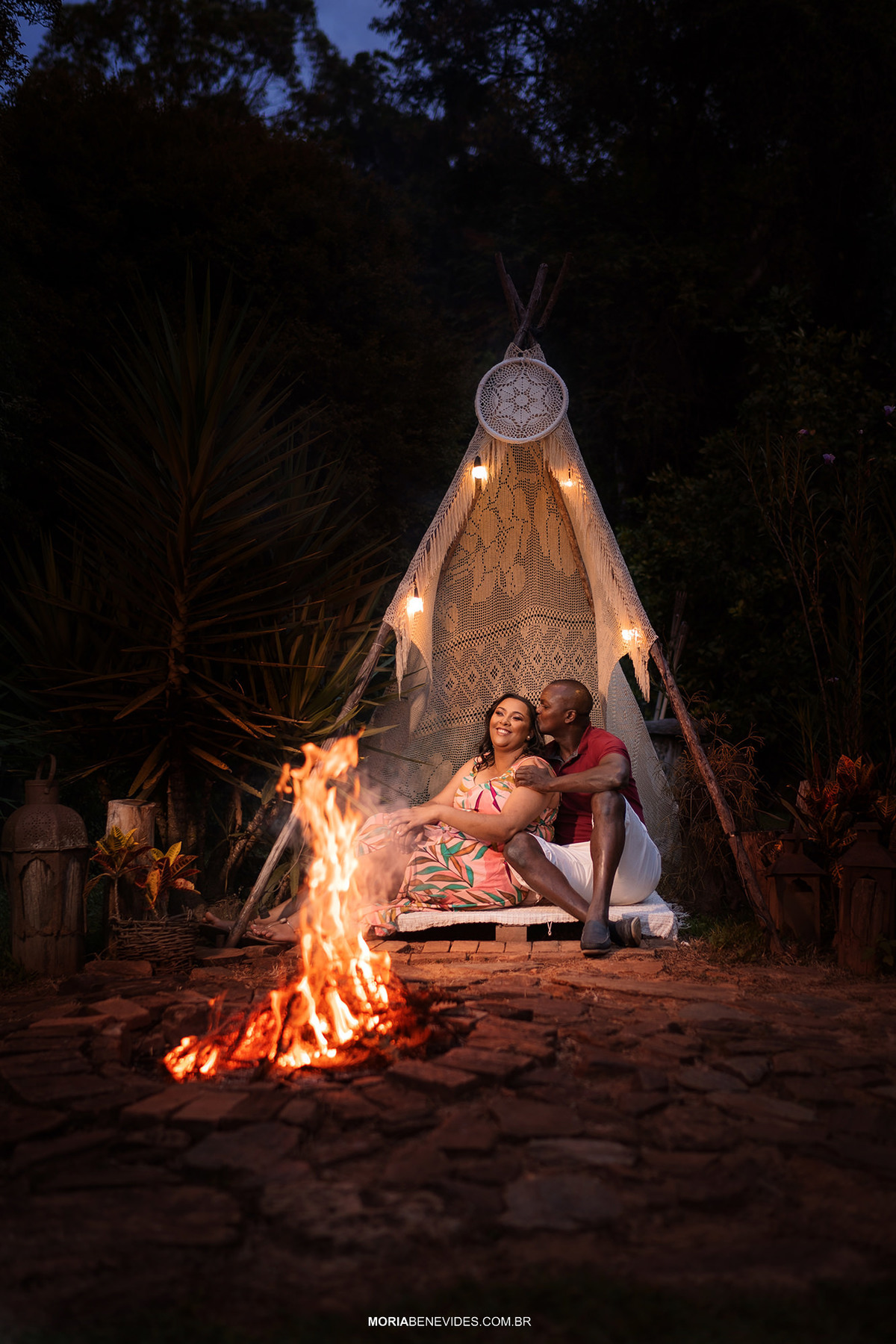 Fotografia de Pré-Wedding Bougainville Farm Caeté MInas Gerais 