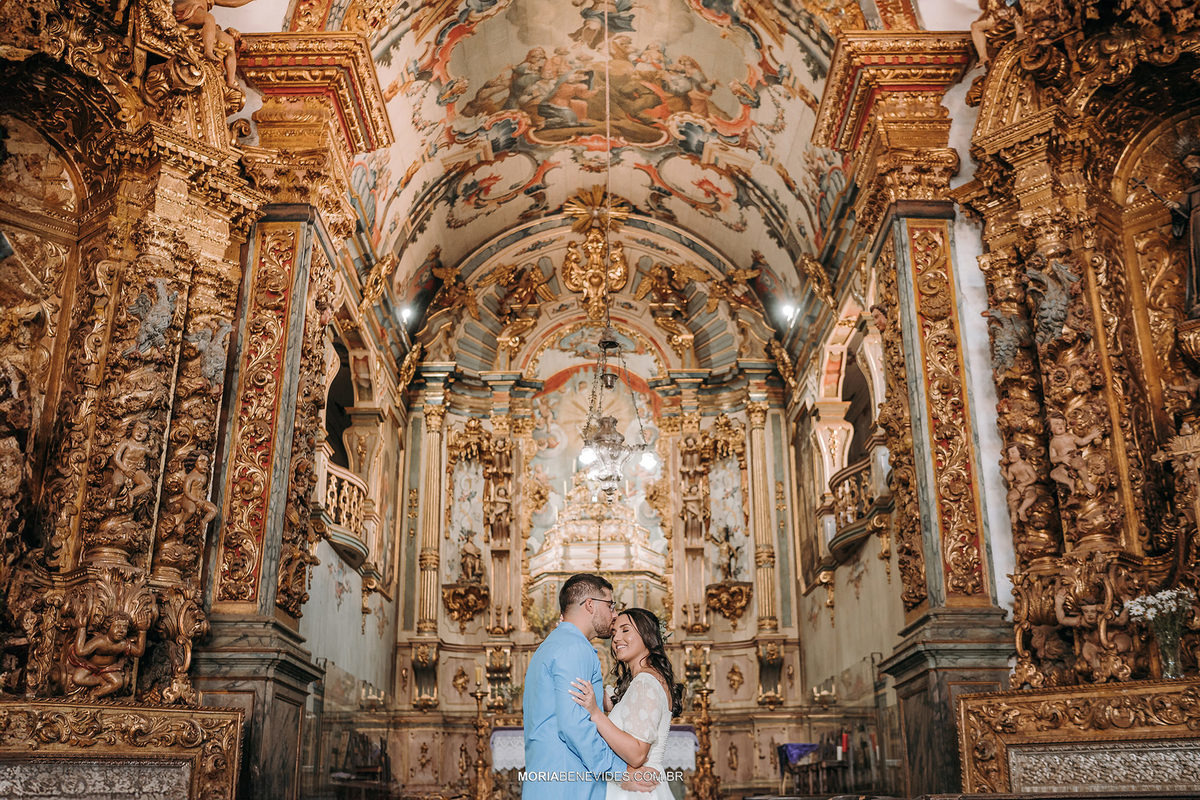 Fotografia de Pré-Wedding - Igreja Matriz de Santo Antônio - Santa Bárbara -MG