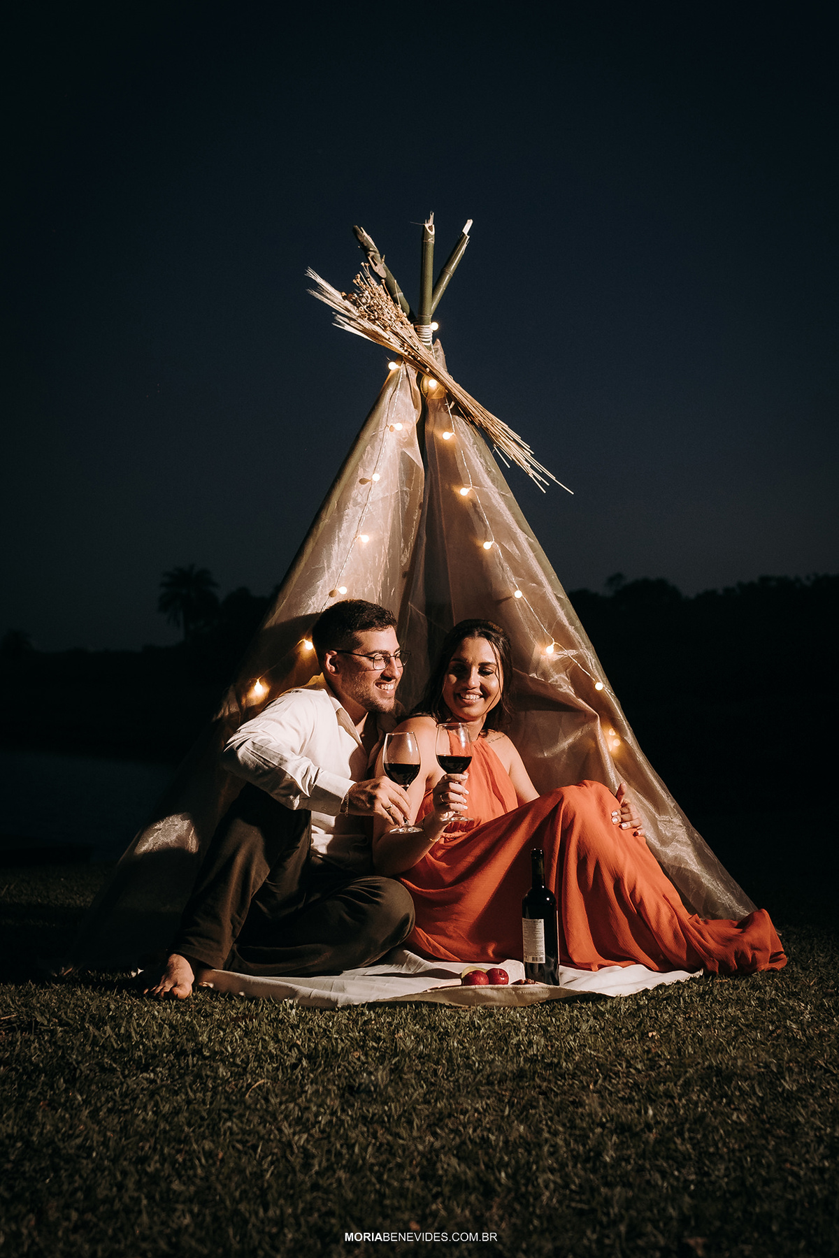Fotografia de Pré-Wedding - Igreja Matriz de Santo Antônio - Santa Bárbara -MG