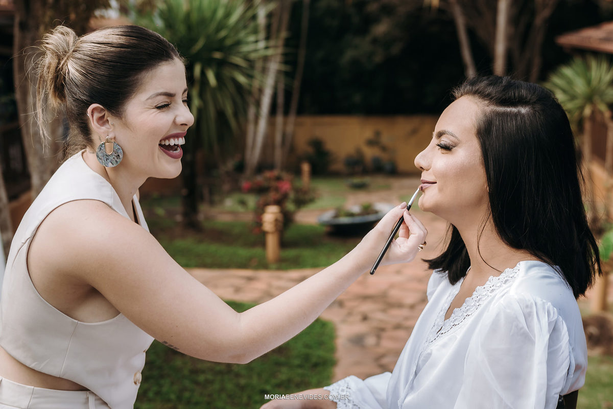 Fotografia de Casamento - Making-of-da-noiva-pousada-vila cocais-Barão de Cocais - Mg 