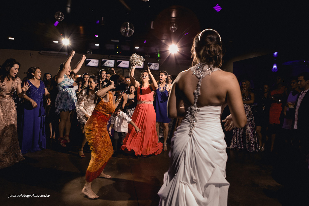amanda-e-leandro-casamento_casamento-em-quirinopolis_casamento-na-boate_destination-wedding-chile_fotos-difernetes-de-casamento_casamento-diferente_casamento-de-dia_casamento-quirinoilis-go_cas