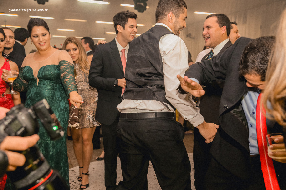 livia-e-carlos-casamento_casamento-em-quirinopolis_casamento-na-boate_destination-wedding-chile_fotos-difernetes-de-casamento_casamento-diferente_casamento-de-dia_casamento-quirinoilis-go_cas