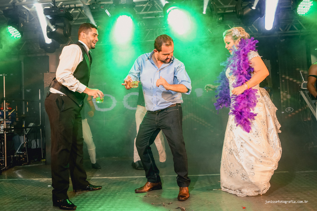 livia-e-carlos-casamento_casamento-em-quirinopolis_casamento-na-boate_destination-wedding-chile_fotos-difernetes-de-casamento_casamento-diferente_casamento-de-dia_casamento-quirinoilis-go_cas