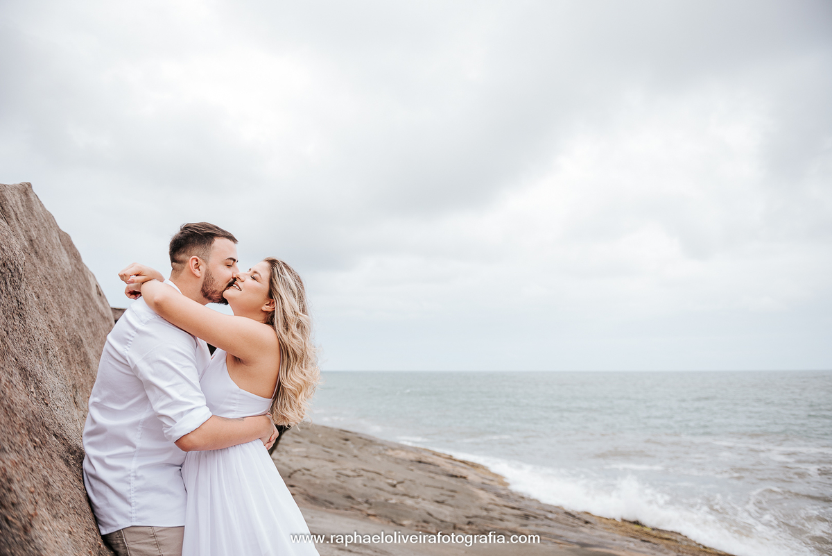 Pre-wedding, ensaio pre casamento, ensaio de casal, praia do iporanga, ensaio no guaruja, ensaio pre-wedding em iporanga, ensaio na praia, pre-wedding na praia, casamento, fotografo de casamento, melhor fotografo de casamento, raphael oliveira.