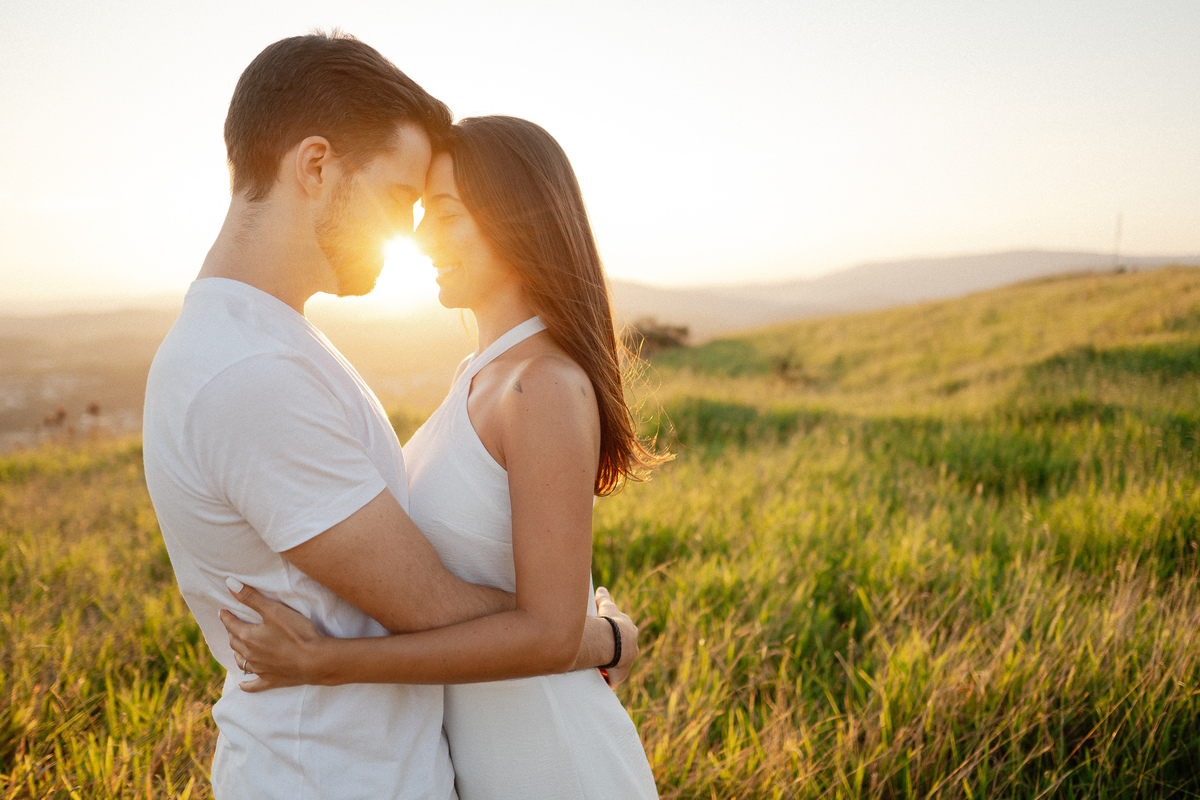 Pre-wedding, ensaio pre casamento, ensaio de casal, morro do capuava, ensaio de casal morro do capuava, fotografo de casamento, fotografia de ensaio, ideias para ensiao pre-wedding, fotografia documental, especialista em casamento, raphael oliveira