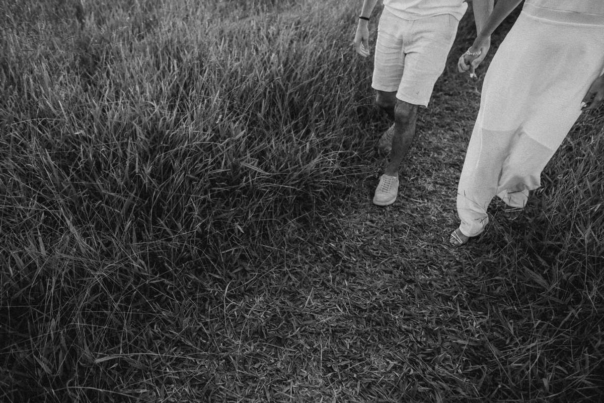 Pre-wedding, ensaio pre casamento, ensaio de casal, morro do capuava, ensaio de casal morro do capuava, fotografo de casamento, fotografia de ensaio, ideias para ensiao pre-wedding, fotografia documental, especialista em casamento, raphael oliveira