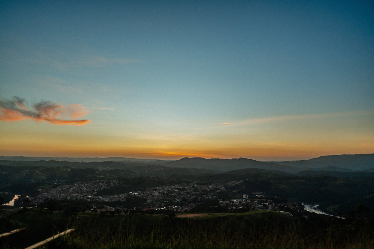 Pre-wedding, ensaio pre casamento, ensaio de casal, morro do capuava, ensaio de casal morro do capuava, fotografo de casamento, fotografia de ensaio, ideias para ensiao pre-wedding, fotografia documental, especialista em casamento, raphael oliveira