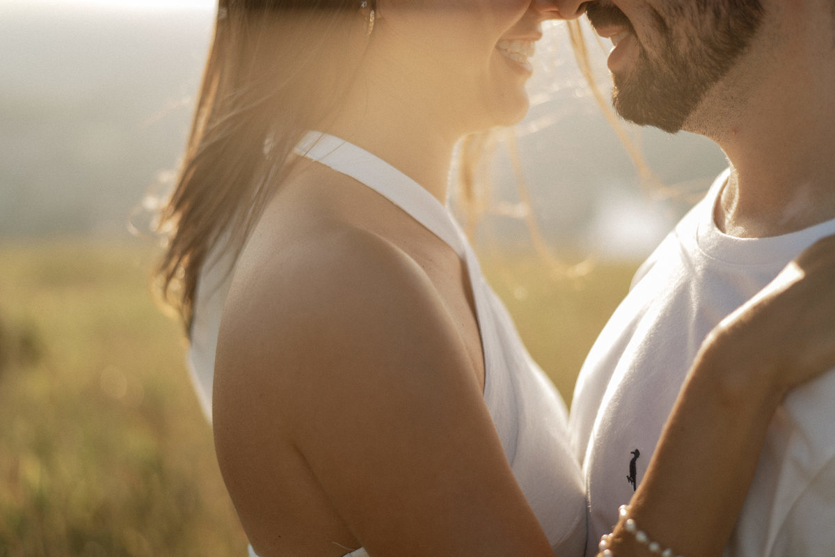 Pre-wedding, ensaio pre casamento, ensaio de casal, morro do capuava, ensaio de casal morro do capuava, fotografo de casamento, fotografia de ensaio, ideias para ensiao pre-wedding, fotografia documental, especialista em casamento, raphael oliveira