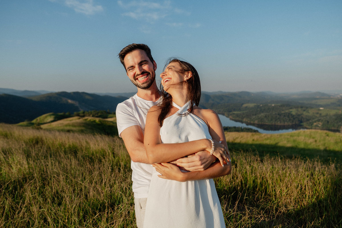 Pre-wedding, ensaio pre casamento, ensaio de casal, morro do capuava, ensaio de casal morro do capuava, fotografo de casamento, fotografia de ensaio, ideias para ensiao pre-wedding, fotografia documental, especialista em casamento, raphael oliveira