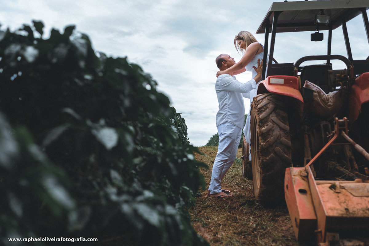 Ensaio pós-casamento, trash the dress, em Capitólio-Minas Gerais, fotografado pelo fotógrafo Raphael Oliveira Fotografia, fotógrafo de casamento raphael oliveira, fotografo de família, Raphael Oliveira Fotografia
