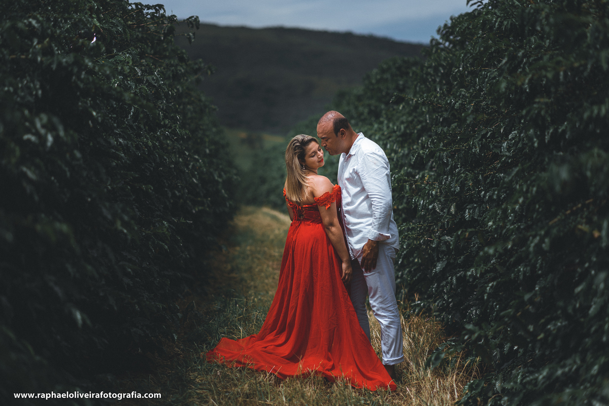 Ensaio pós-casamento, trash the dress, em Capitólio-Minas Gerais, fotografado pelo fotógrafo Raphael Oliveira Fotografia, fotógrafo de casamento raphael oliveira, fotografo de família, Raphael Oliveira Fotografia
