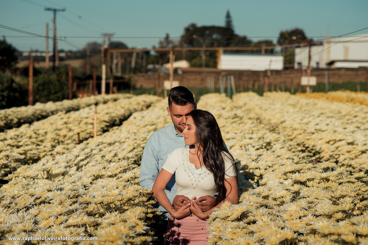 Ensaio pré casamento realizado em holambra no dia 20 de maio pelo fotografo Raphael Oliveira de Itapevi São Paulo.