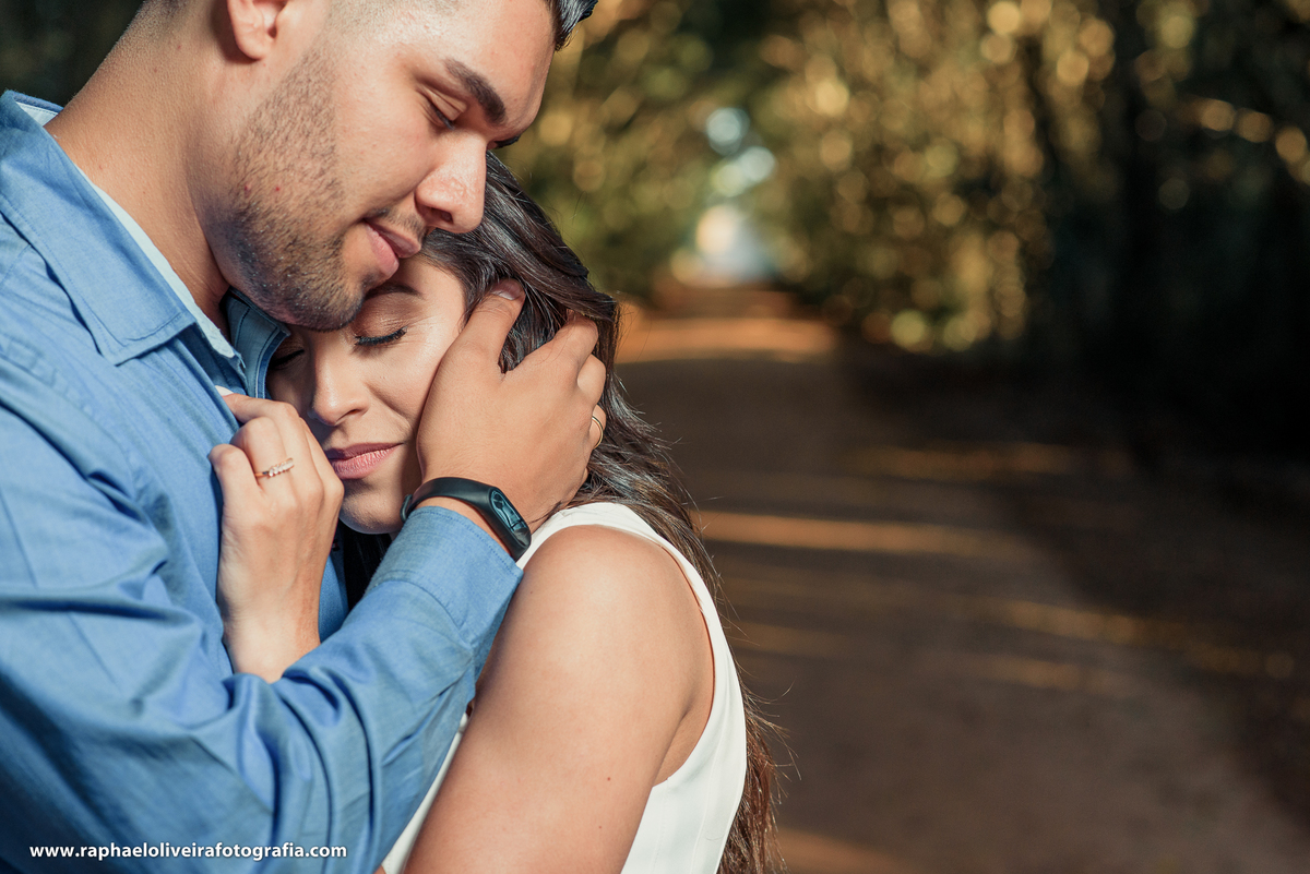Ensaio pré casamento realizado em holambra no dia 20 de maio pelo fotografo Raphael Oliveira de Itapevi São Paulo.