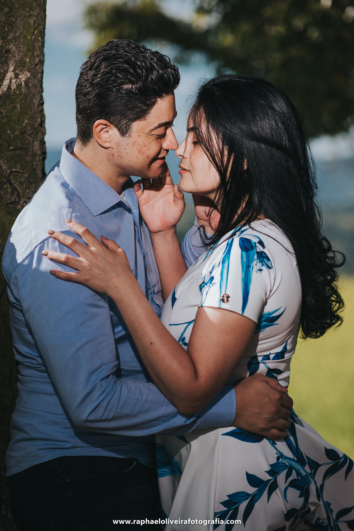 Ensaio pré-casamento - ensaio de casal - casamento pirapora do bom jesus -morro do capuava - ensaio de casal - inspiração para ensaio fotografico - casamento - fotos de ensaio - casamento no campo - raphael oliveira fotografia - fotografo de casamentos