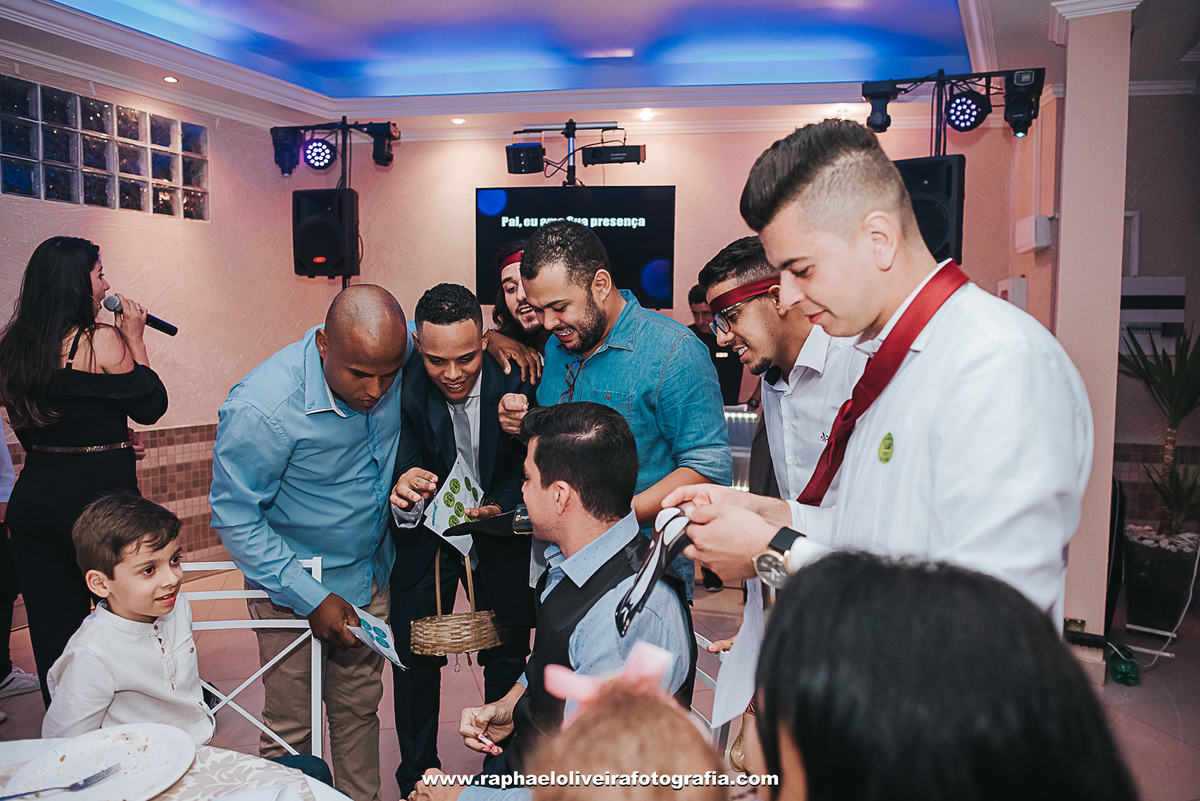 Casamento Jeane e Lucas, making of no salão Alessandra Siqueir em Itapevi - São Paulo - fotografado por raphael oliveira fotografia - fotografo de casamento e familia - fotografo de ensaios e gestante - raphael oliveira fotografia - raphael oliveira