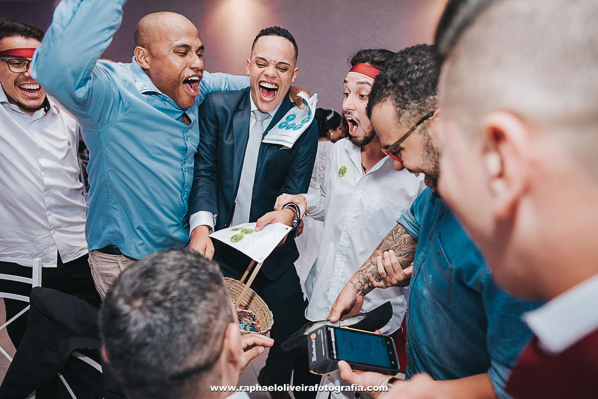 Casamento Jeane e Lucas, making of no salão Alessandra Siqueir em Itapevi - São Paulo - fotografado por raphael oliveira fotografia - fotografo de casamento e familia - fotografo de ensaios e gestante - raphael oliveira fotografia - raphael oliveira