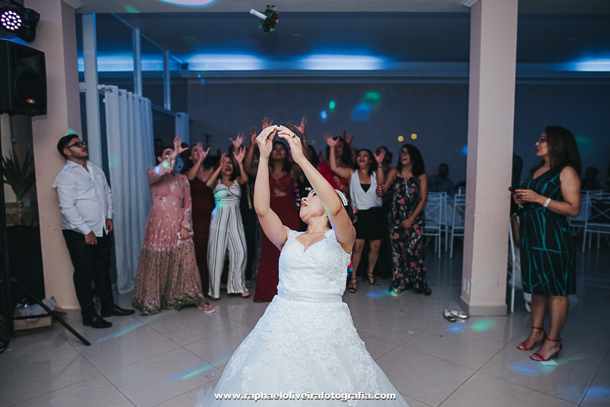 Casamento Jeane e Lucas, making of no salão Alessandra Siqueir em Itapevi - São Paulo - fotografado por raphael oliveira fotografia - fotografo de casamento e familia - fotografo de ensaios e gestante - raphael oliveira fotografia - raphael oliveira