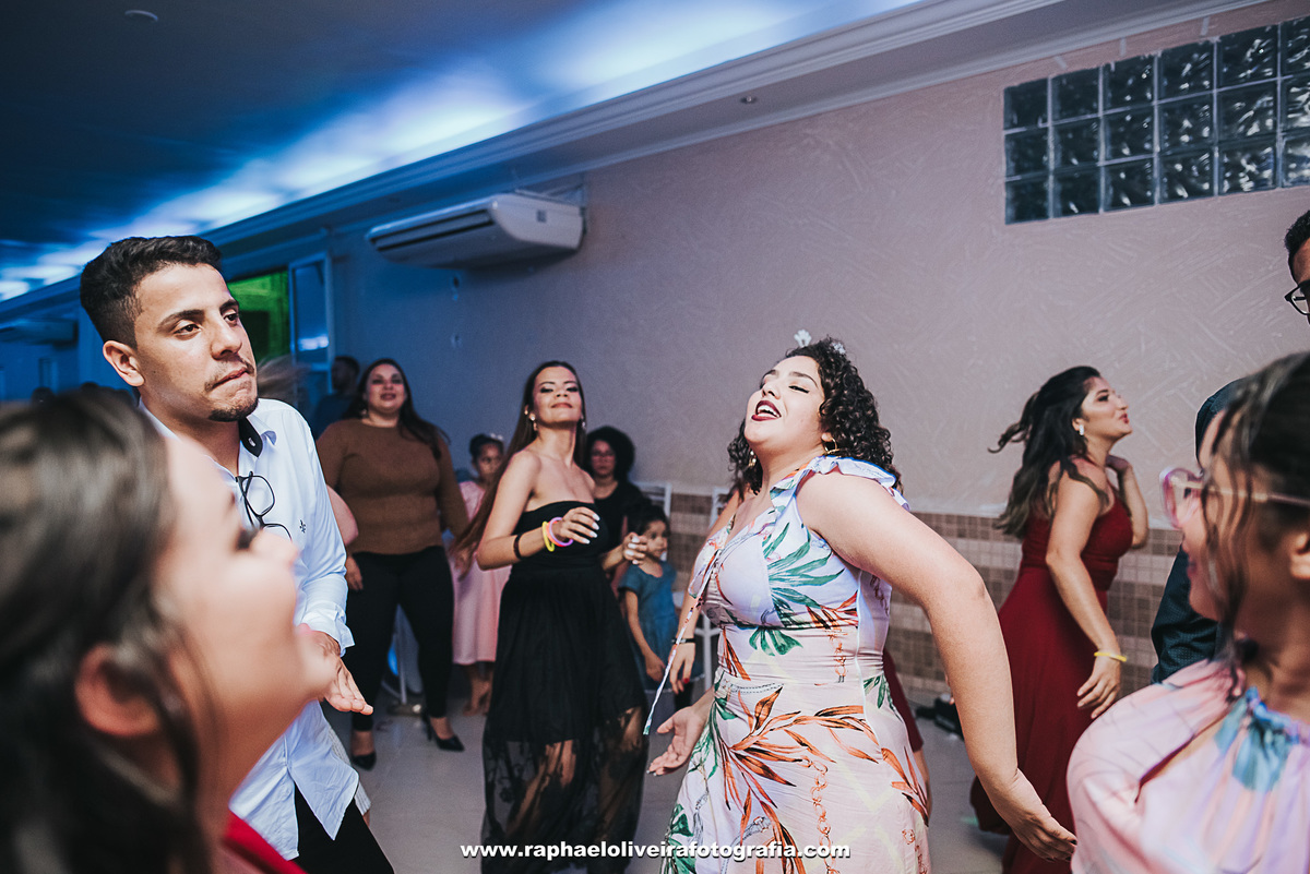 Casamento Jeane e Lucas, making of no salão Alessandra Siqueir em Itapevi - São Paulo - fotografado por raphael oliveira fotografia - fotografo de casamento e familia - fotografo de ensaios e gestante - raphael oliveira fotografia - raphael oliveira