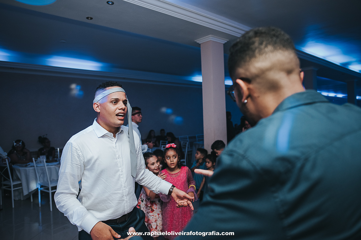 Casamento Jeane e Lucas, making of no salão Alessandra Siqueir em Itapevi - São Paulo - fotografado por raphael oliveira fotografia - fotografo de casamento e familia - fotografo de ensaios e gestante - raphael oliveira fotografia - raphael oliveira