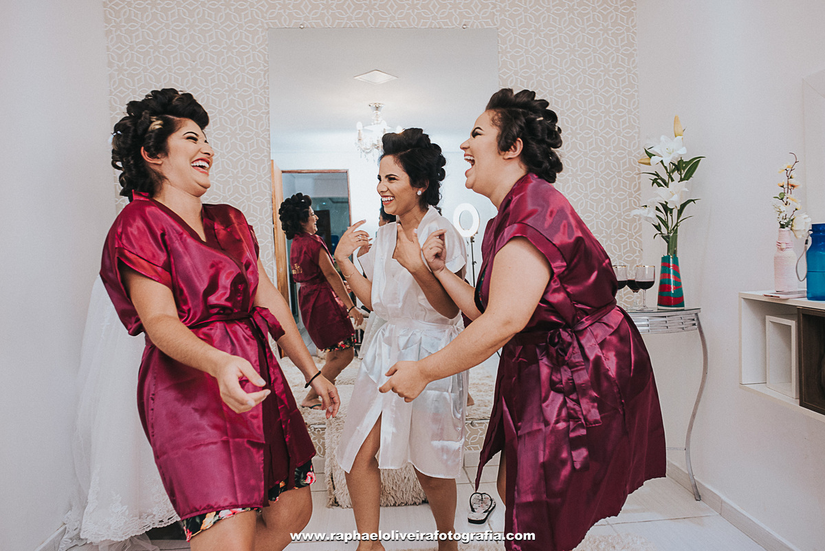 Casamento Jeane e Lucas, making of no salão Alessandra Siqueir em Itapevi - São Paulo - fotografado por raphael oliveira fotografia - fotografo de casamento e familia - fotografo de ensaios e gestante - raphael oliveira fotografia - raphael oliveira