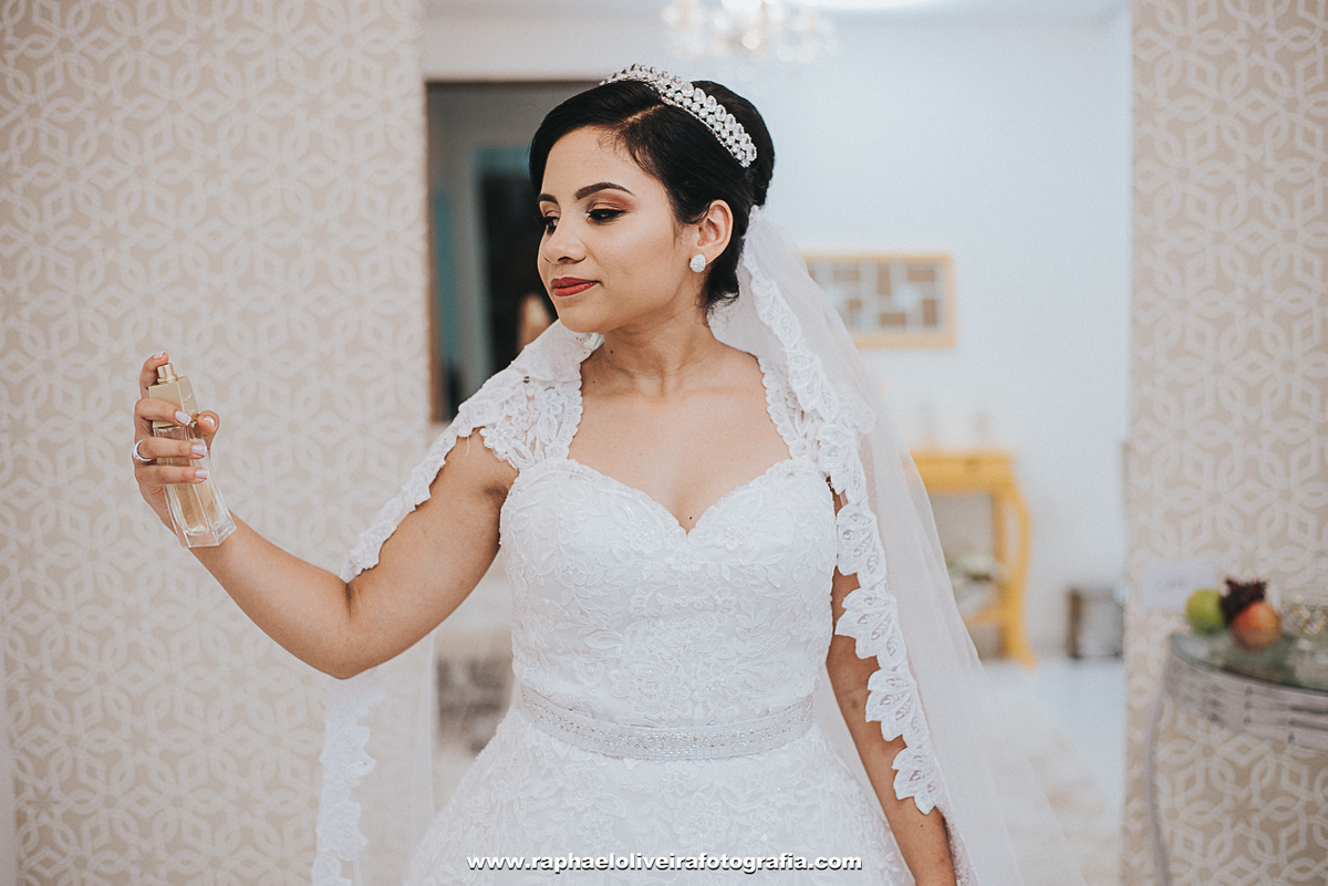 Casamento Jeane e Lucas, making of no salão Alessandra Siqueir em Itapevi - São Paulo - fotografado por raphael oliveira fotografia - fotografo de casamento e familia - fotografo de ensaios e gestante - raphael oliveira fotografia - raphael oliveira