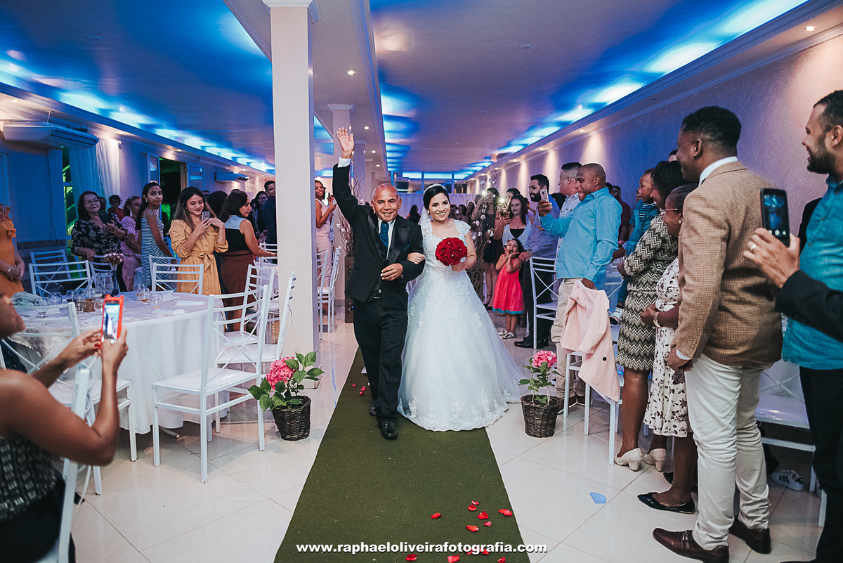 Casamento Jeane e Lucas, making of no salão Alessandra Siqueir em Itapevi - São Paulo - fotografado por raphael oliveira fotografia - fotografo de casamento e familia - fotografo de ensaios e gestante - raphael oliveira fotografia - raphael oliveira