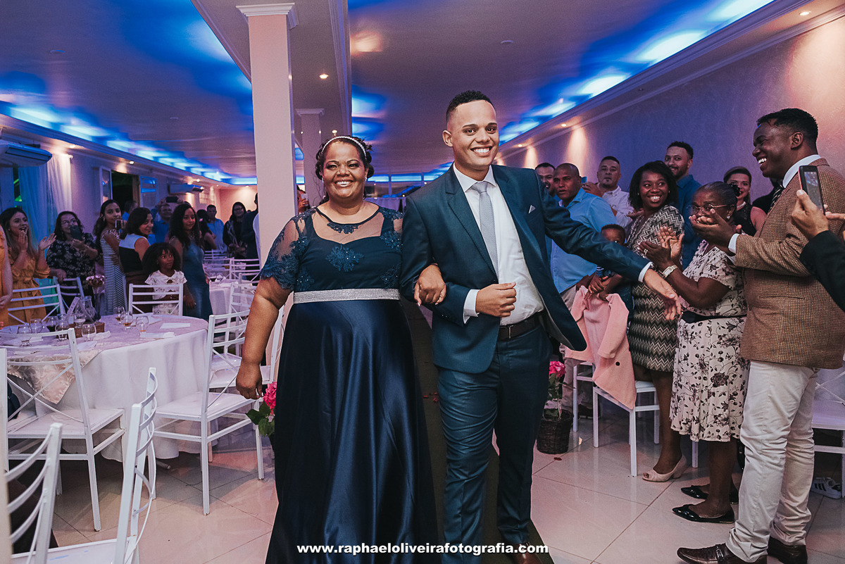 Casamento Jeane e Lucas, making of no salão Alessandra Siqueir em Itapevi - São Paulo - fotografado por raphael oliveira fotografia - fotografo de casamento e familia - fotografo de ensaios e gestante - raphael oliveira fotografia - raphael oliveira